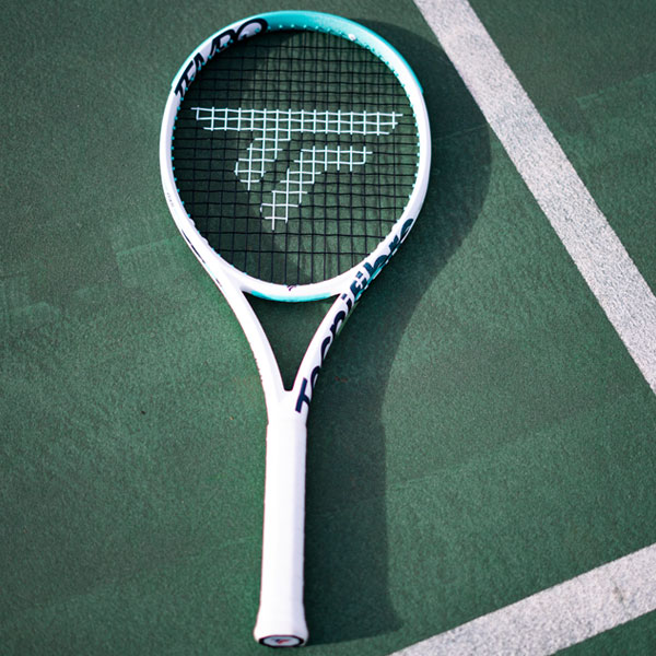 テクニファイバー ラケット ]テンポ270 TEMPO 270 V2 張り上げ済