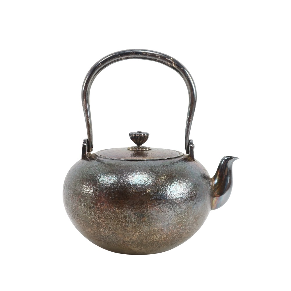 楽天市場】秀峰堂作 銀瓶 丸型五合 湯沸 銀仕上げ 茶器 : お茶茶道具十菱