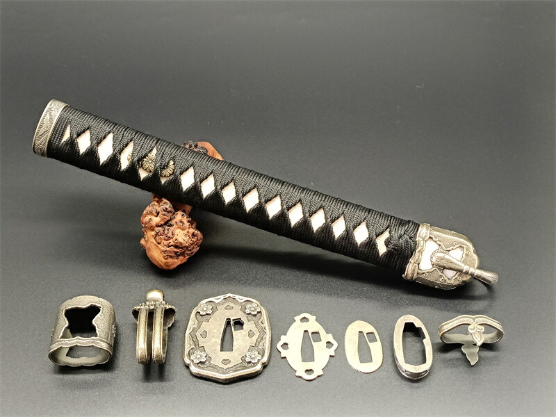 楽天市場】日本刀装具 日本陸軍 軍刀拵セット 合金製 刀鍔 縁頭目貫 単