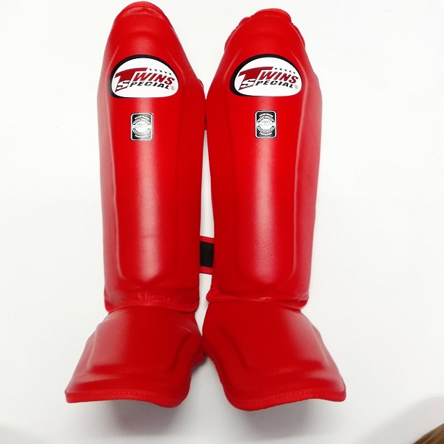 楽天市場】TWINS SPECIAL ヘッドギア 赤/本革製/ヘッドガード