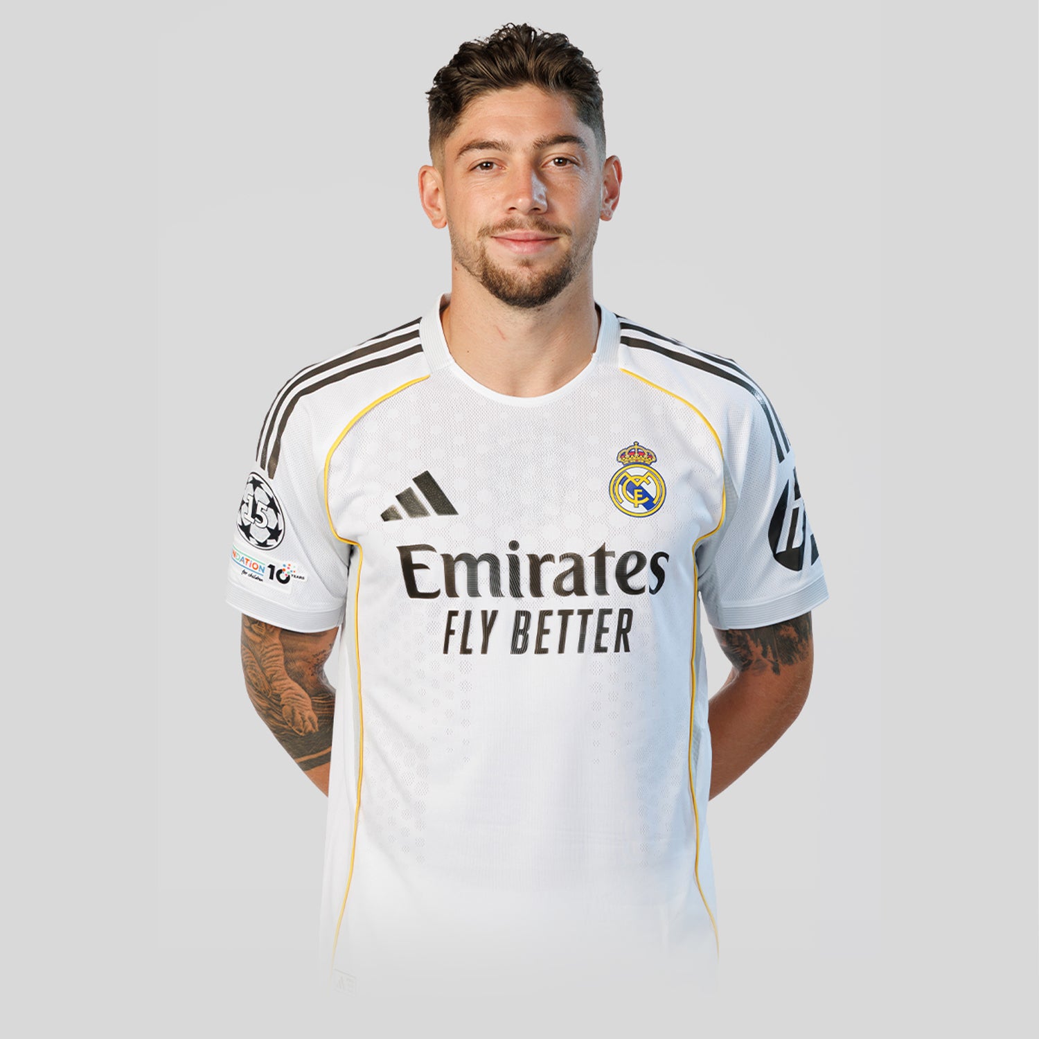 男子チーム – レアル・マドリードCF公式オンラインショップ