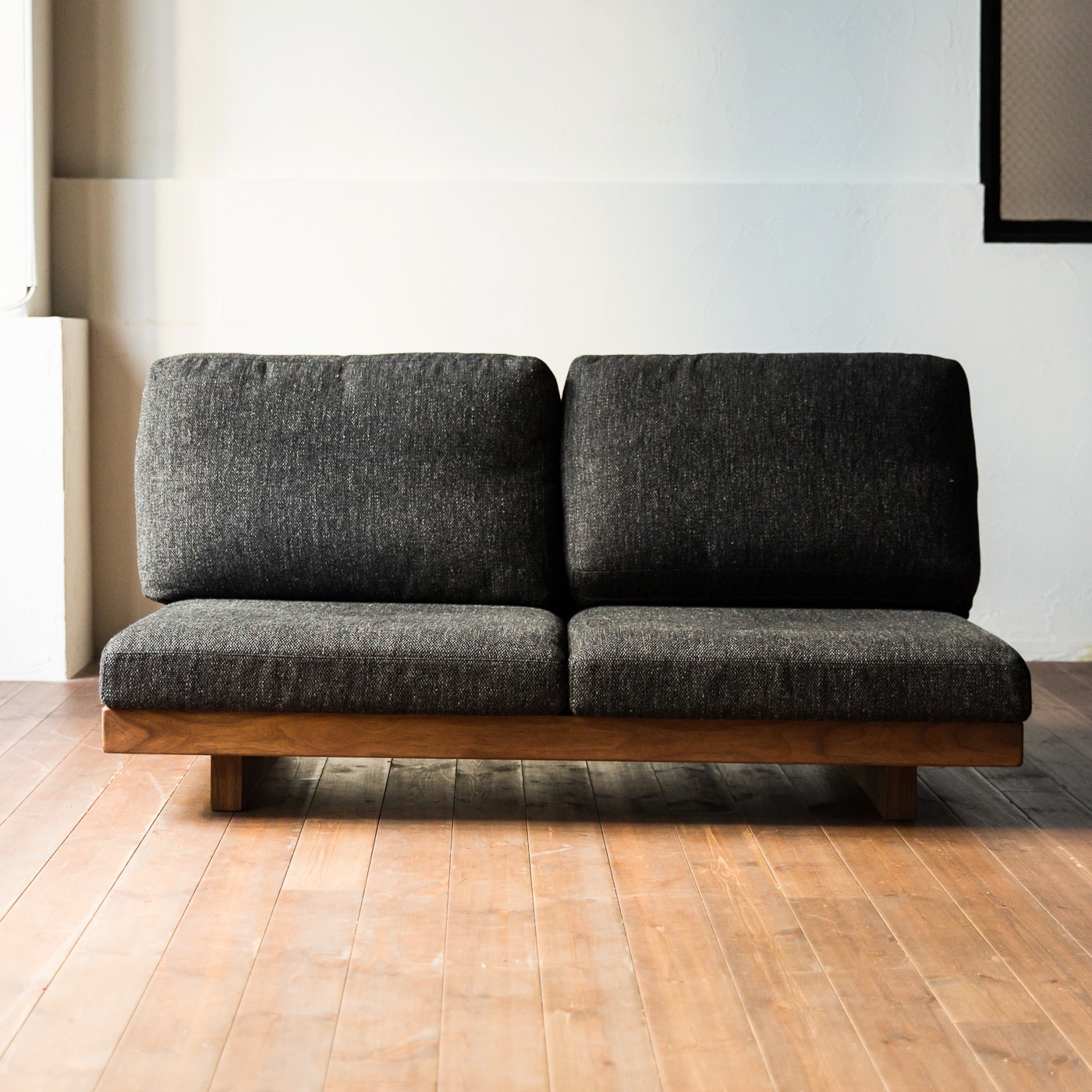 デニッシュ ソファ 2シーター(幅140cm) (樹種ウォールナット 張地