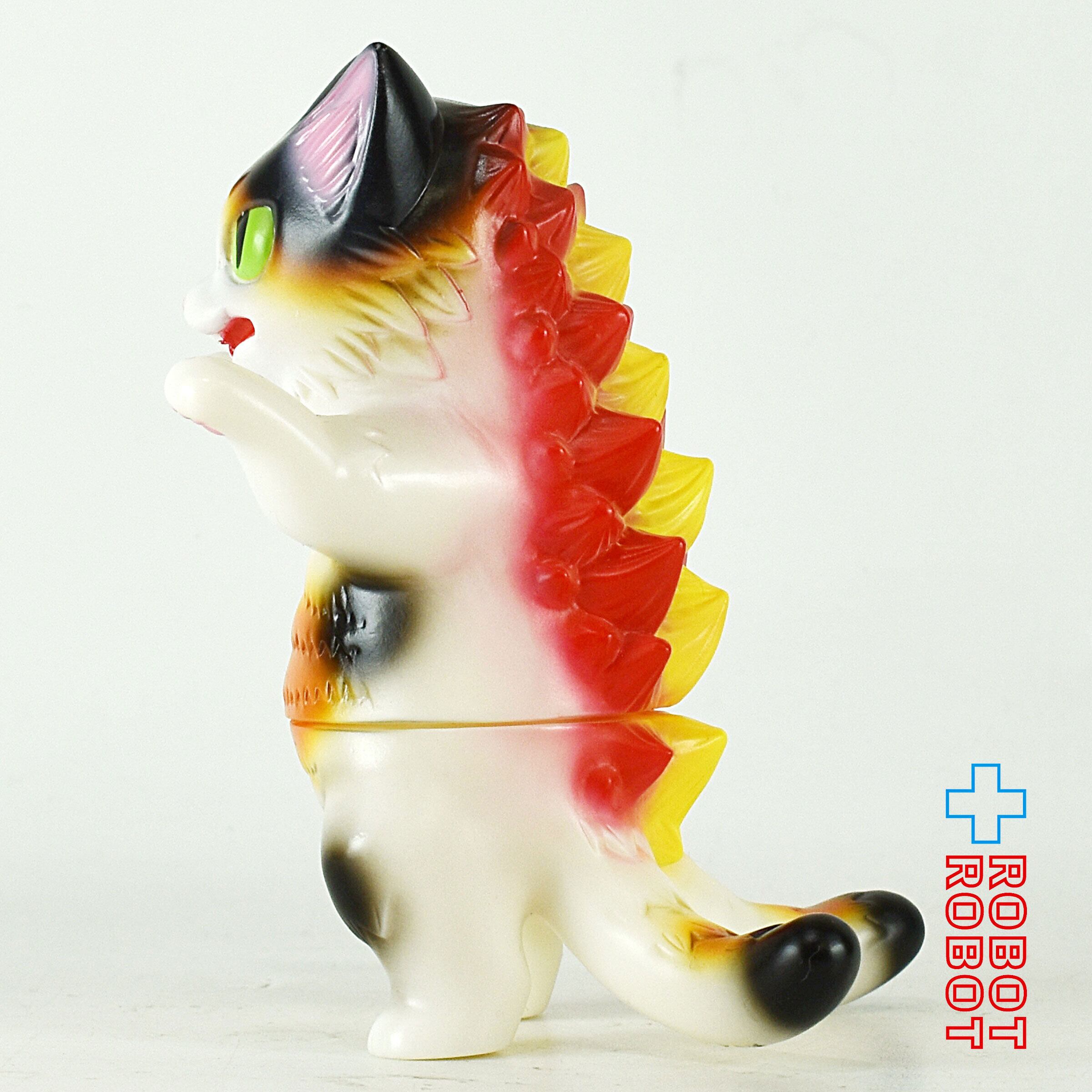 小夏屋 化猫怪獣ネゴラ 三毛 マイナーチェンジバージョン 背中 赤 / 黄