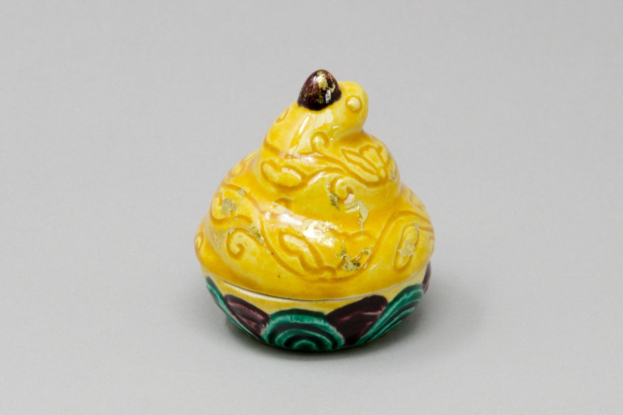 巳歳 香合 – 六兵衛窯