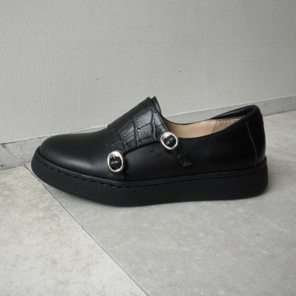 z-5522b ダブルモンクストラップスニーカー／ブラックソール – ZUCCOTTO