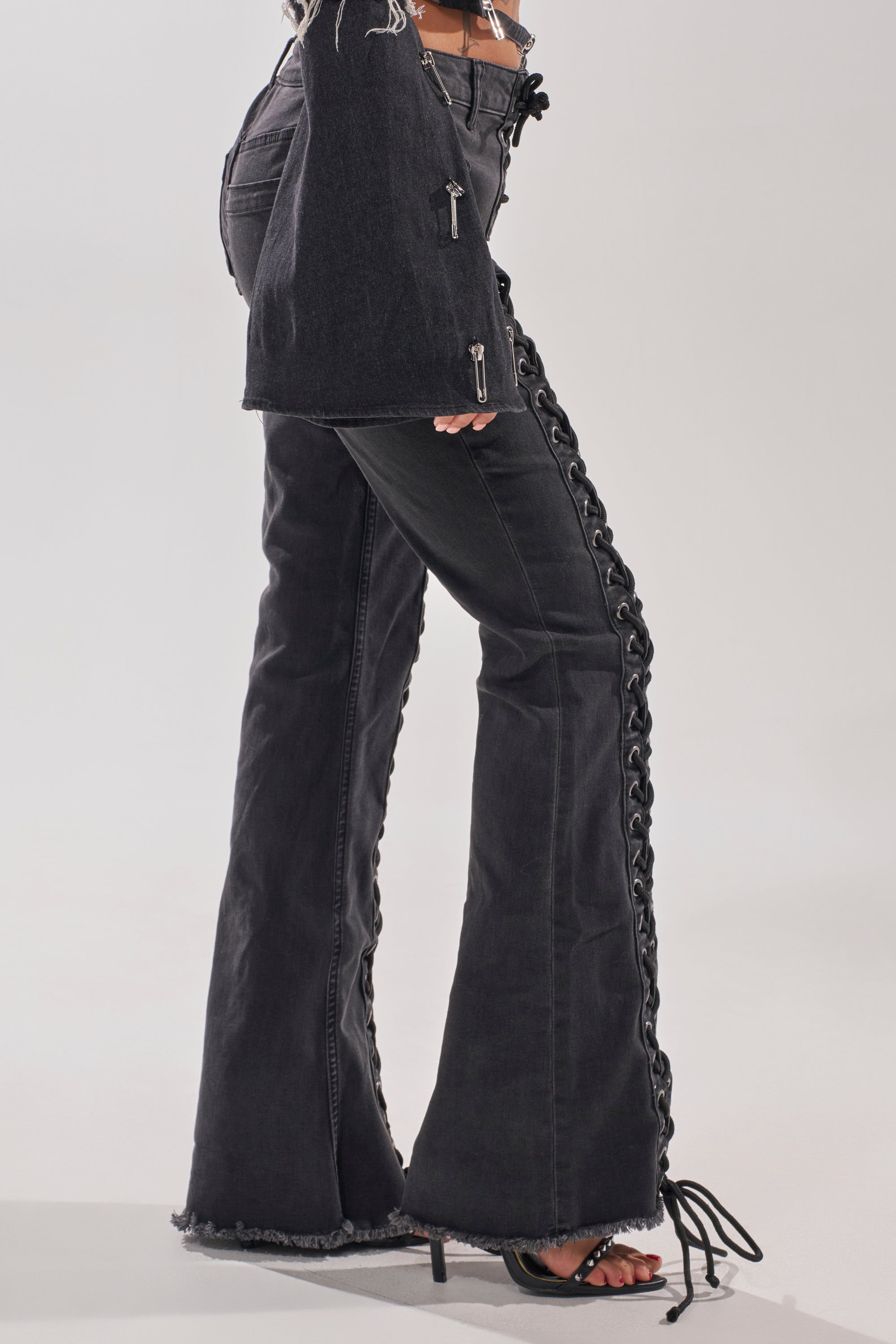 HOTTY LACE UP FLARE DENIM – AKIRA