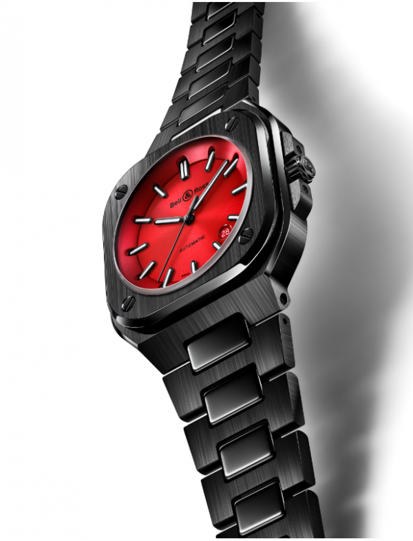 Bell＆Ross】BR-05レッドブラックセラミック日本限定99本をご紹介