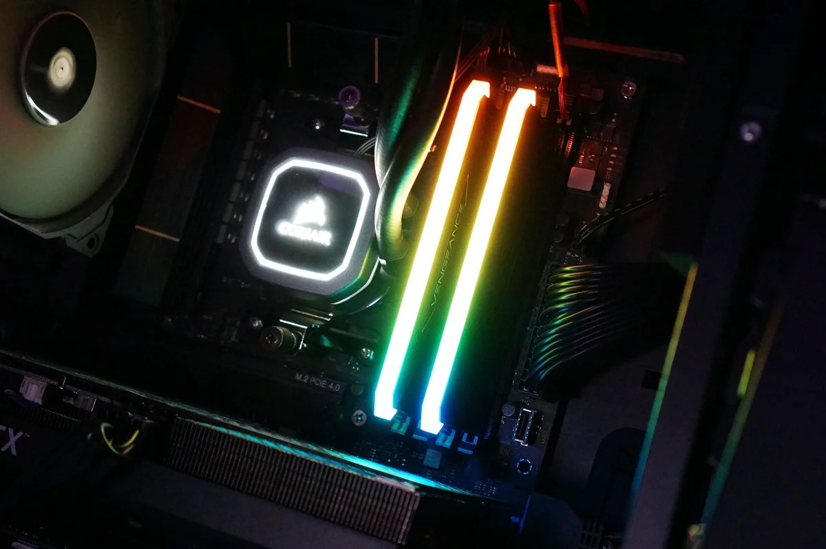 CORSAIRメモリ DDR4-64GB VENGEANCE RGBのレビュー！2666Mhzと3600Mhz