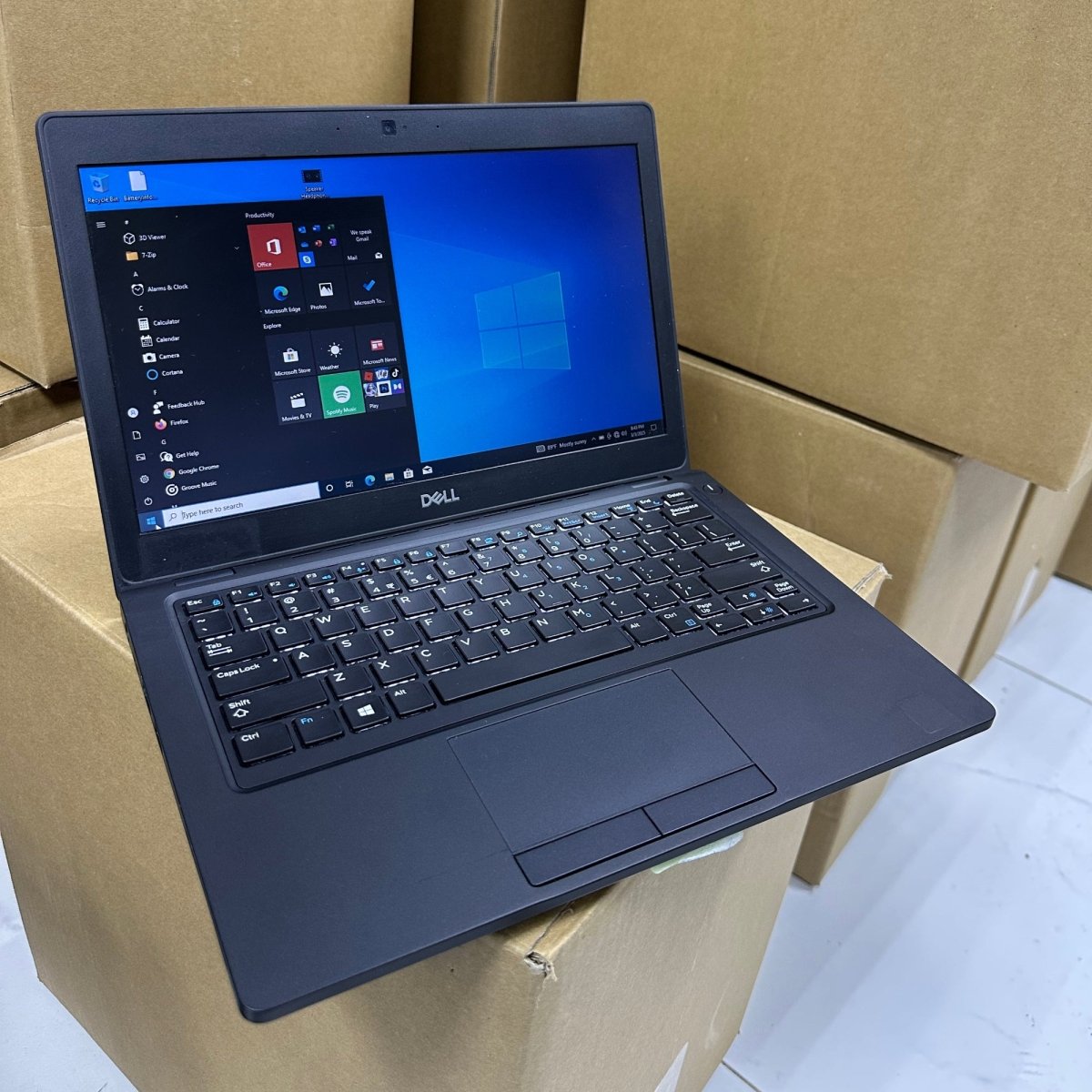 Dell Latitude 5290 - 8th Gen. Intel Core i5 - 256GB SSD - 8GB RAM