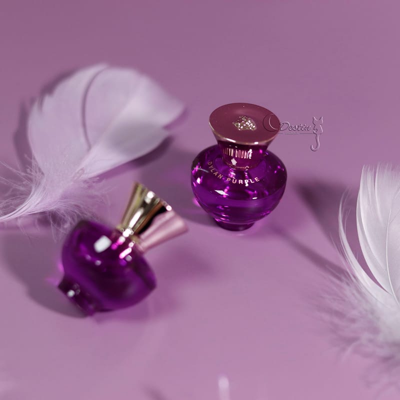 Versace 凡賽斯狄倫紫色Dylan PurYLAN PURPLE 女性淡香精5mL 全新沾式Q