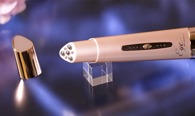 IKKOプロデュース MEラボンアイ／目元美顔器 | TBSショッピング