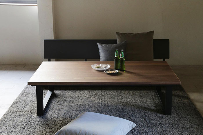 スチール風脚のオシャレなウォールナット材を使った和モダン、大きめ