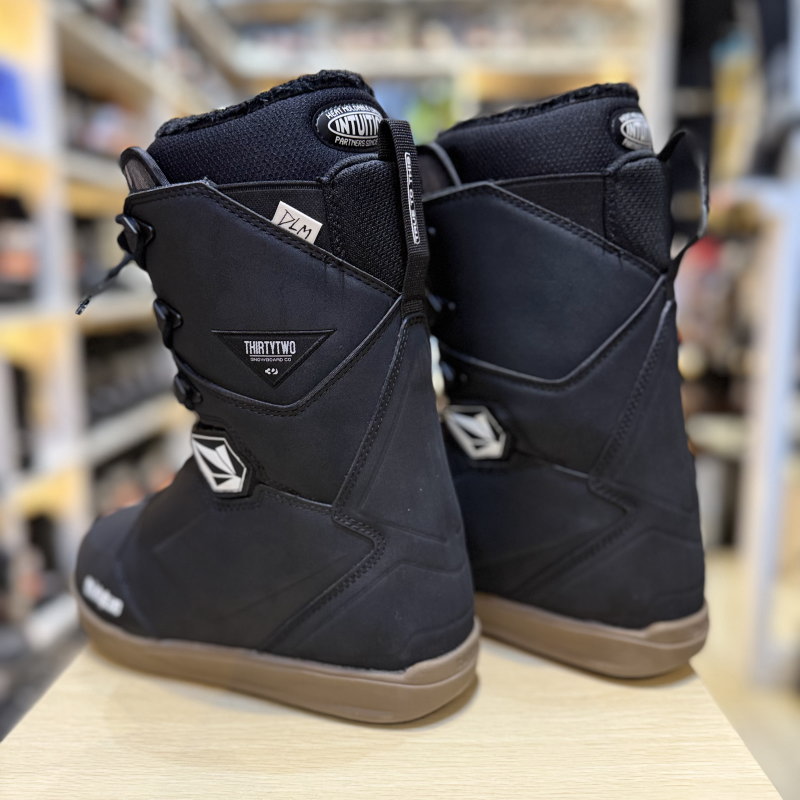 thirtytwo スノーボード ブーツ｜スノーボード｜スポーツ おすすめ人気