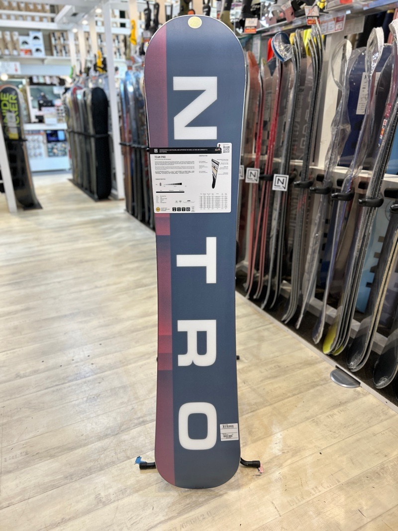 即納】メンズ スノーボード 板 152cm NITRO TEAM PRO ナイトロ チーム