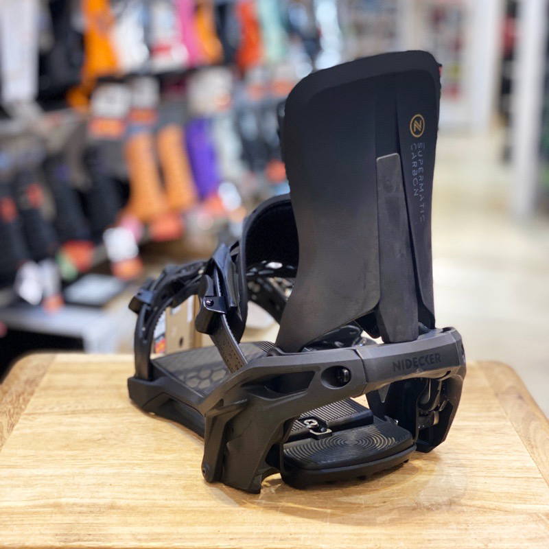 nidecker ナイデッカー supermatic carbon（スポーツ用品）のおすすめ