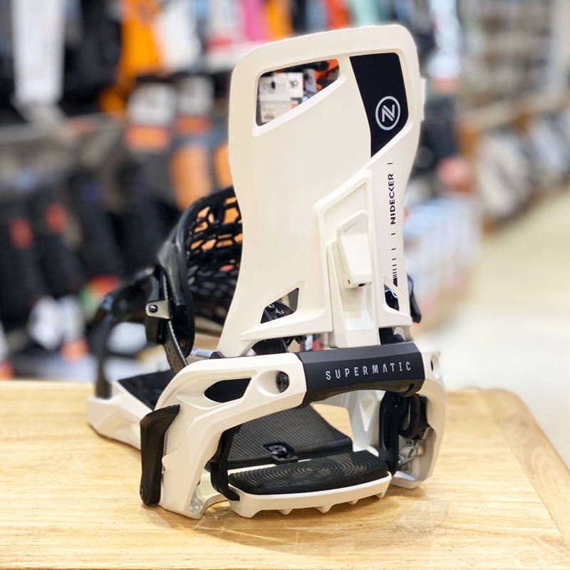 25-26 NIDECKER OG-SUPERMATIC カラー:WHITE Mサイズ ナイデッカー