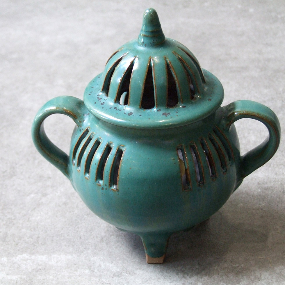 鳥取の民藝 牛ノ戸焼窯元 香炉 緑 : おまめ - 通販 - Yahoo!ショッピング