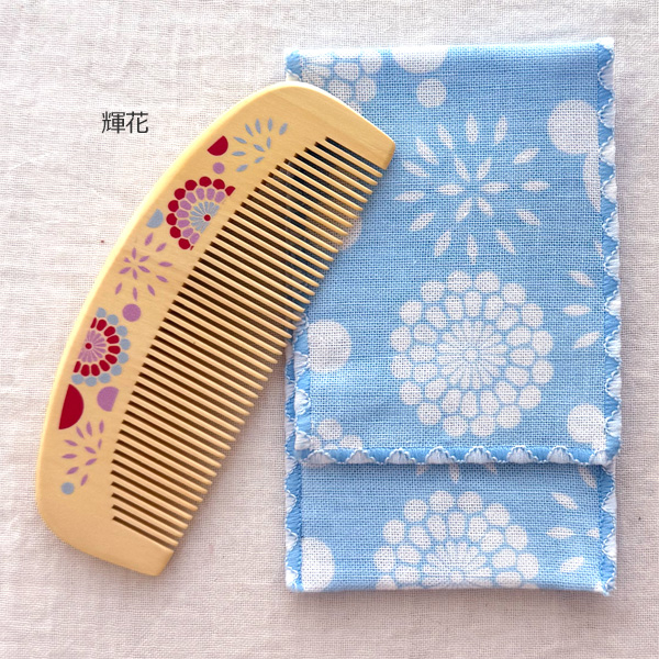 くろちく 椿堂 潤いつげ櫛 ケース付 つげ櫛 本つげ くし 椿/薔薇と蝶