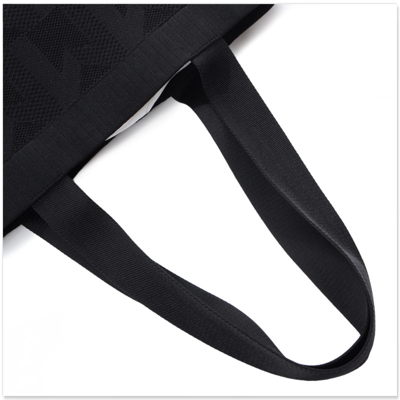 MONCLER（モンクレール） トートバッグ KNIT TOTE 5D00009 M3706