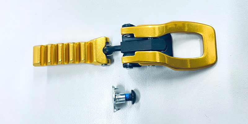 DEELUXE（ディーラックス） TRACK700用第2バックル アルペンブーツ用