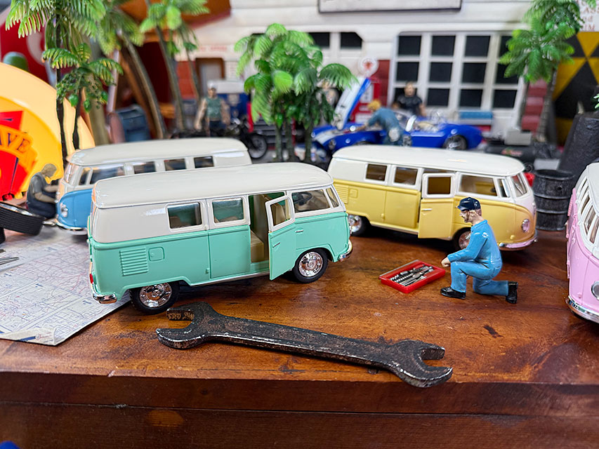 1962年 フォルクス・ワーゲン ワーゲンバス ミニカー 1/32スケール （4