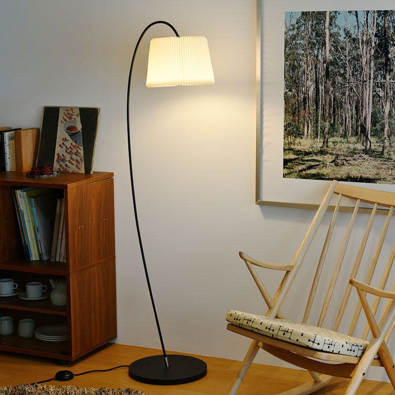 レクリント フロアランプ プラスチックシェード スノードロップ