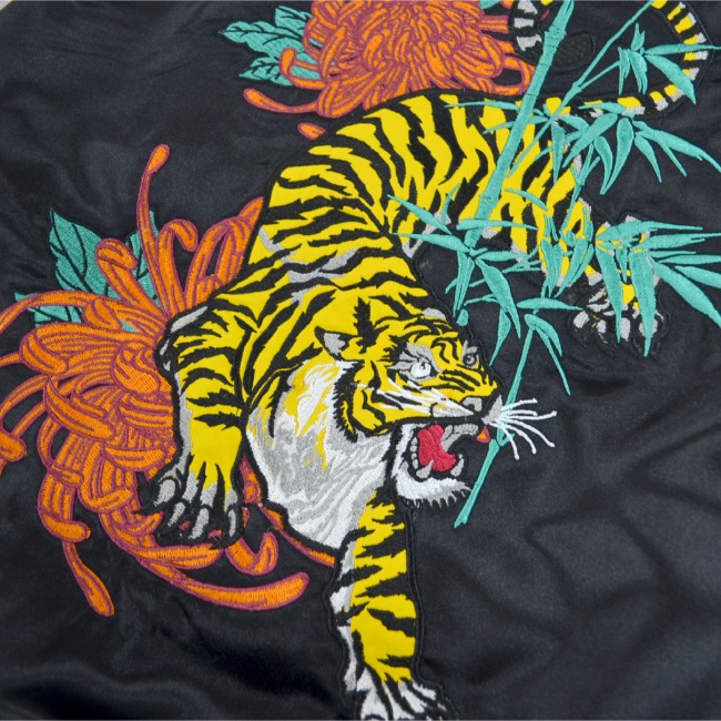 スカジャン サテン メンズ トラ 虎 和柄 長袖 刺繍 アウター M L LL