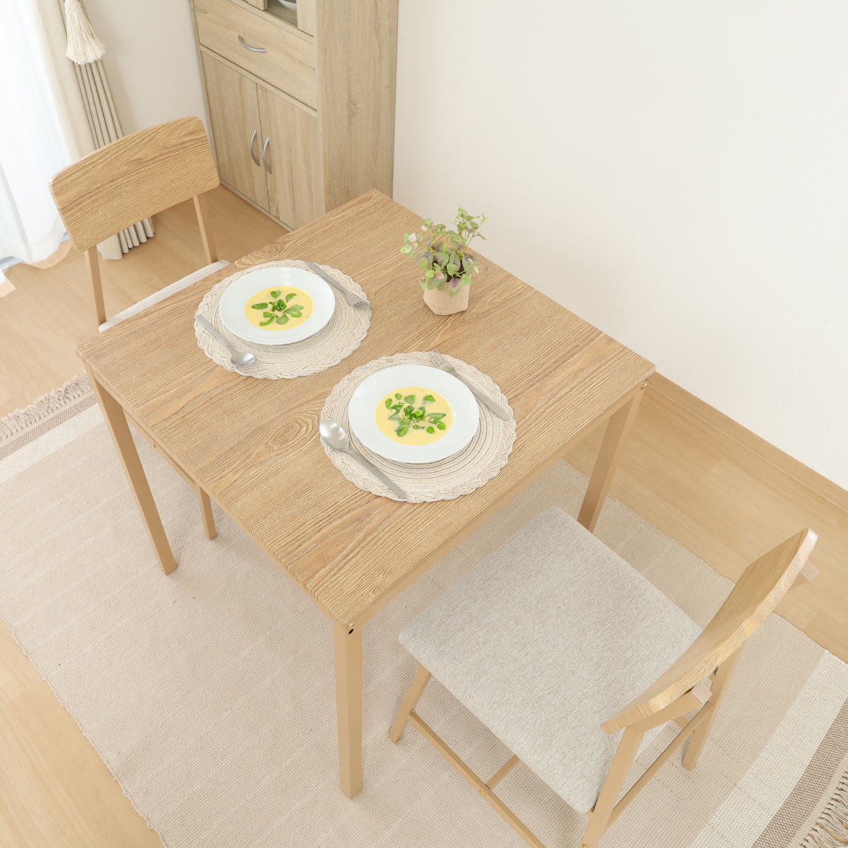 477839_10.jpg?size=n