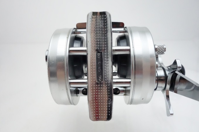 中古】【送料無料】アブガルシア アンバサダー 2500C (リテーナー部