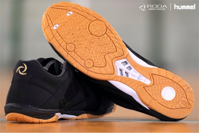 hummel×RODA別注アピカーレ α EC