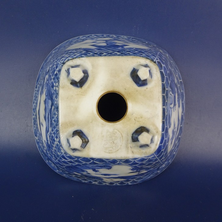 中古】盆栽鉢 清みづ 小鉢 長辺 約9.8cm 正方鉢 染付 窓抜 風景画 舟