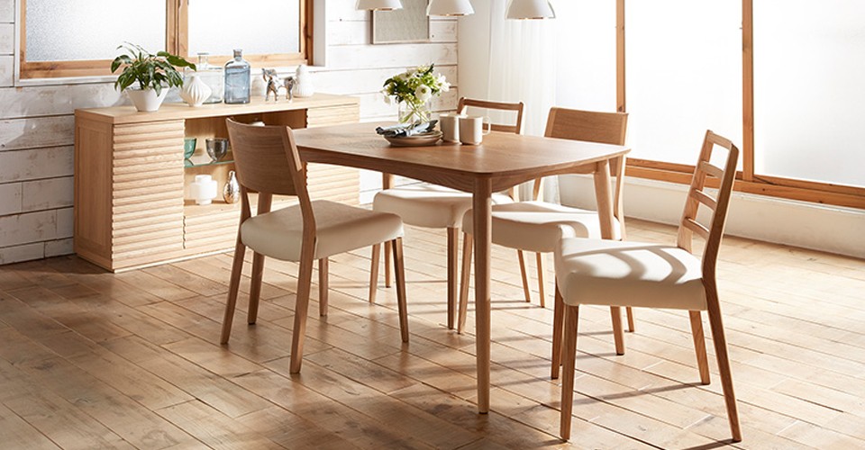 大塚家具 ダイニングテーブル 4本脚 シネマ3 レッドオーク材 1800