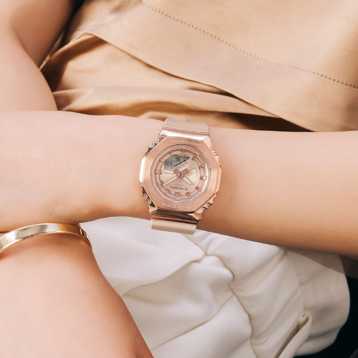 G-SHOCK Gショック Sシリーズ ミドルサイズ メタルカバード カシオ