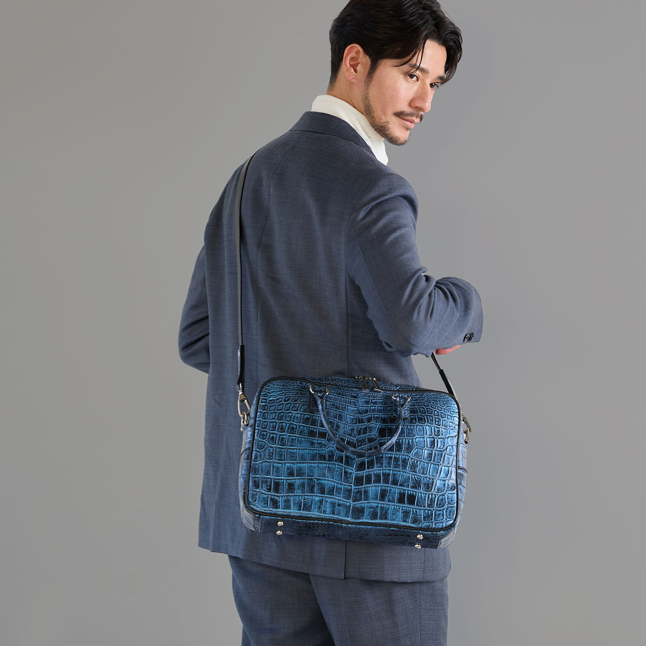 sankyo shokai（三京商会） 日本製 クロコダイル 2way ビジネスバッグ