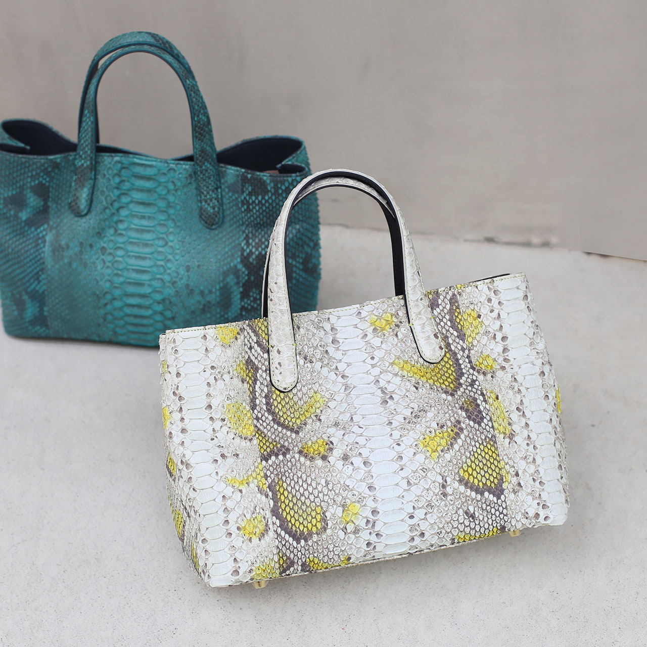 sankyo shokai（三京商会） パイソン トートバッグ レディース 軽量