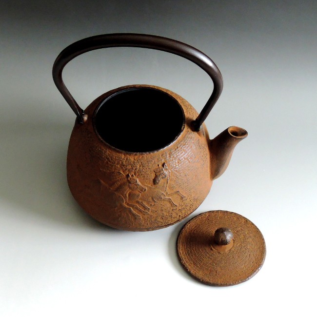 南部鉄瓶 南部鉄器 やかん 「宝珠馬錆色」 中国での縁起物 本場岩手産