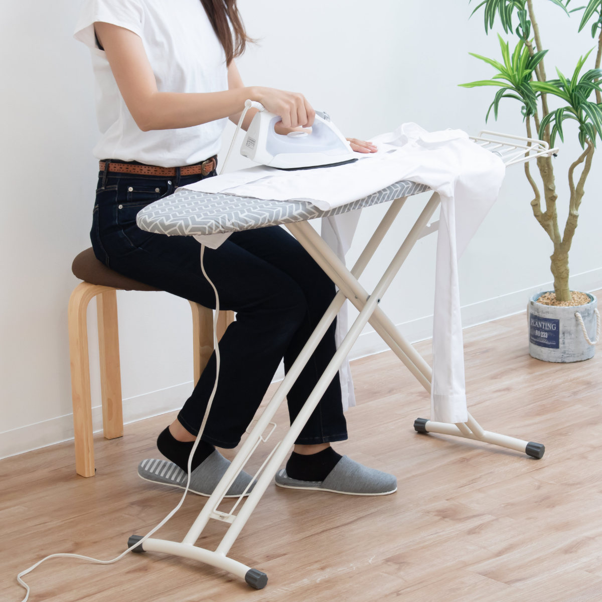 アイロン台 スチームアイロン台 北欧柄 スタンド型 スタンド式 北欧