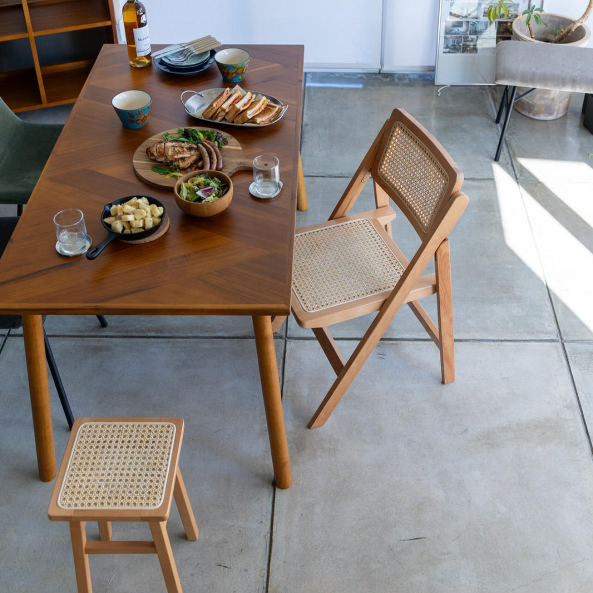 弘益 Mash チェア ラタン 座面高41.5cm 天然木 折りたたみ （ 椅子