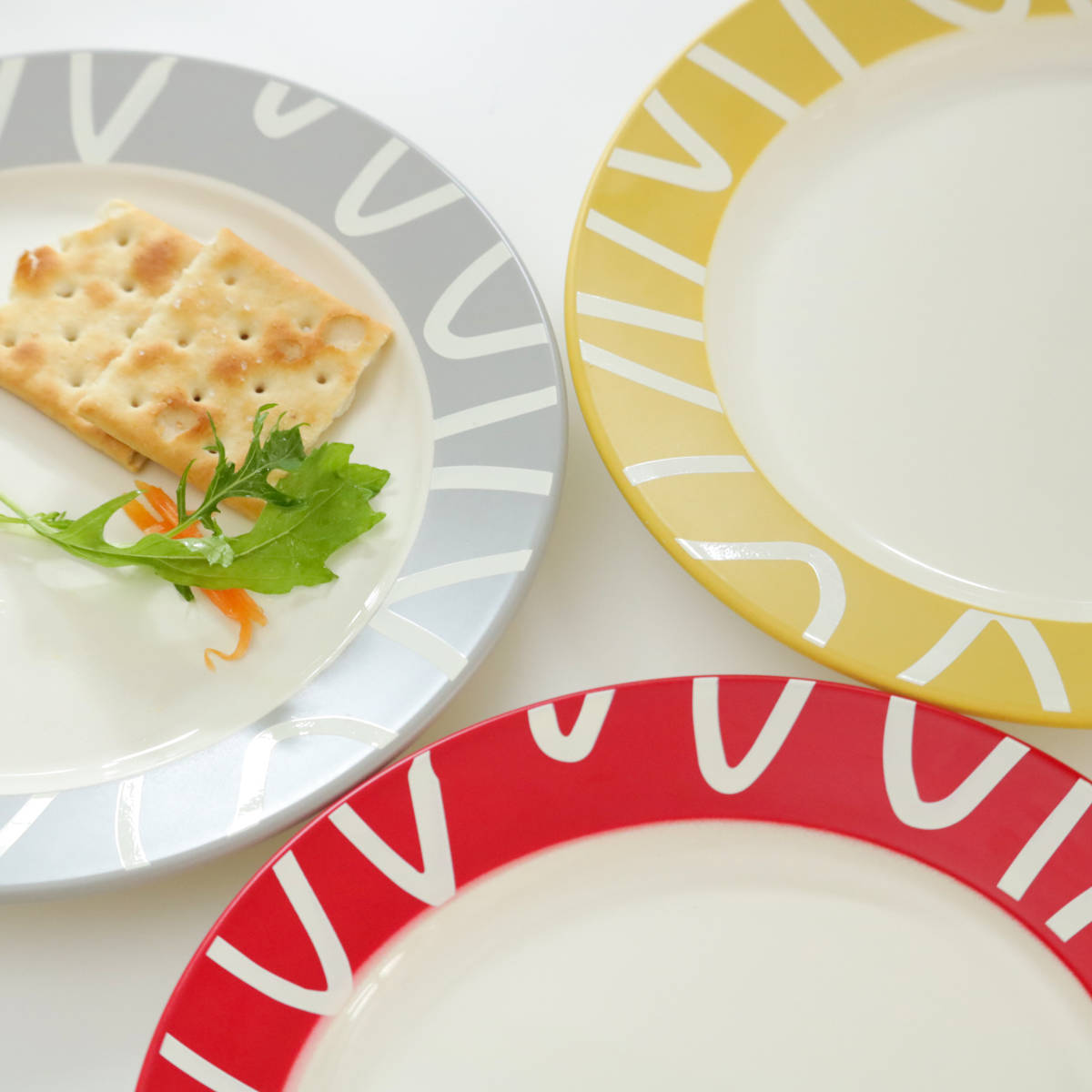プレート 18cm S Amu dish アミュディッシュ プラスチック 同色3枚