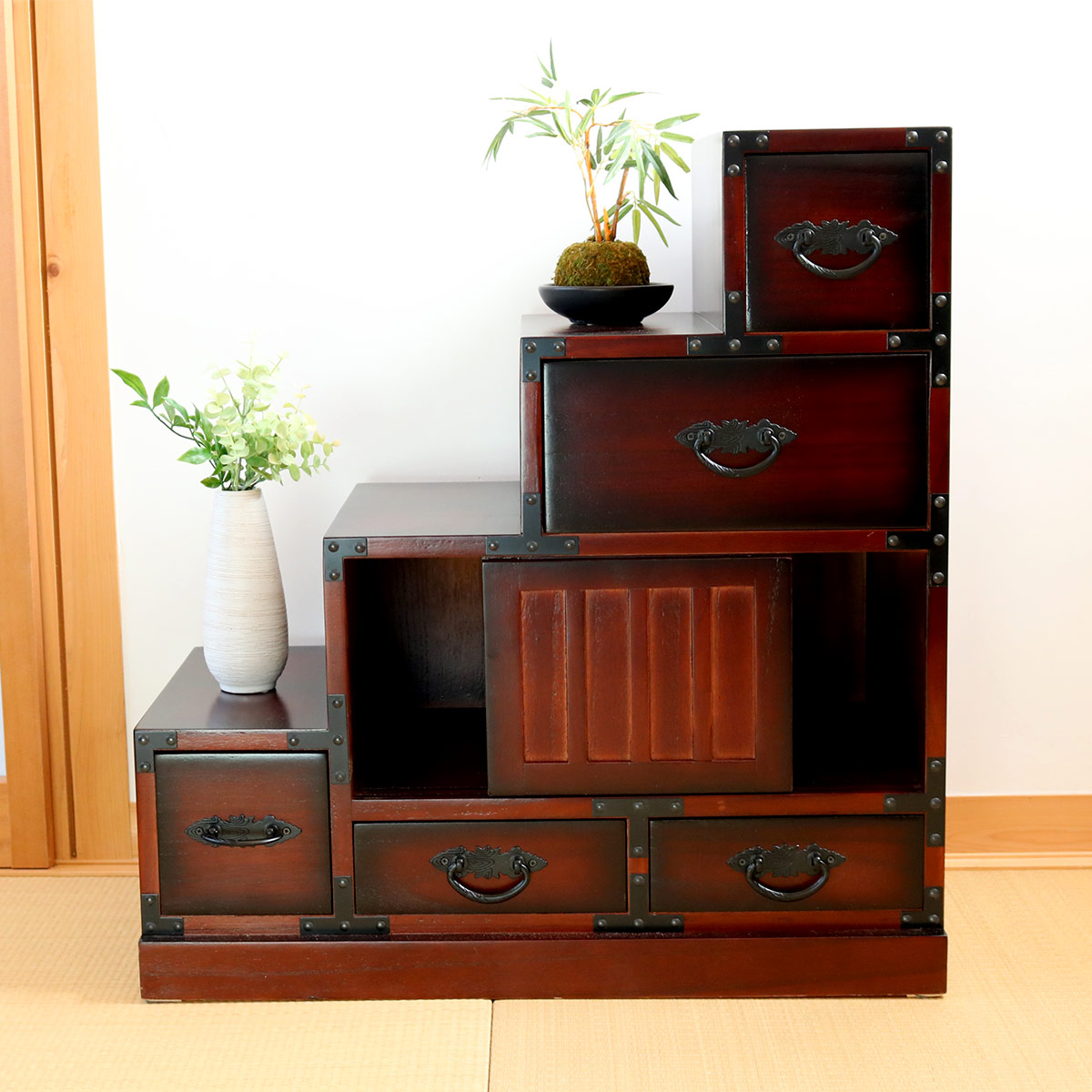 クロシオ 階段箪笥 民芸調 桐製 和タンス 左下がり 幅67cm （ 和風