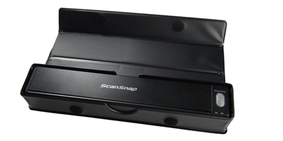 スキャナを持ち運ぶ時などに便利な専用のケースです ScanSnap