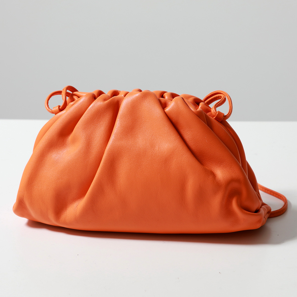 BOTTEGA VENETA（ボッテガ・ヴェネタ） ショルダーバッグ The Pouch 20