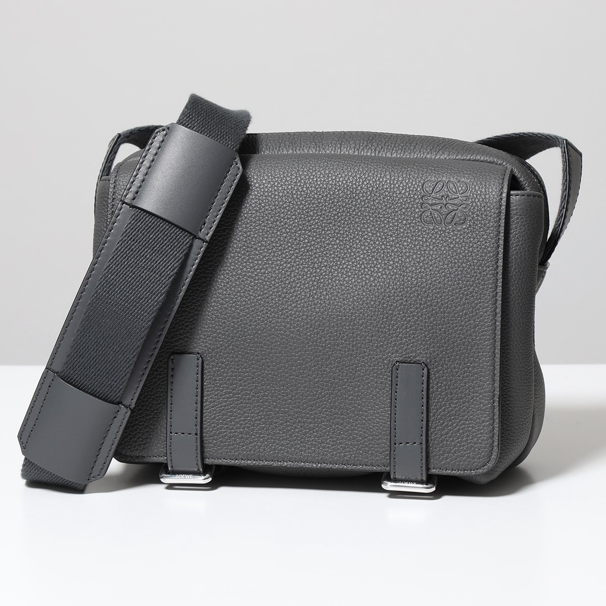 LOEWE（ロエベ） ショルダーバッグ MILITARY MESSENGE ミリタリー