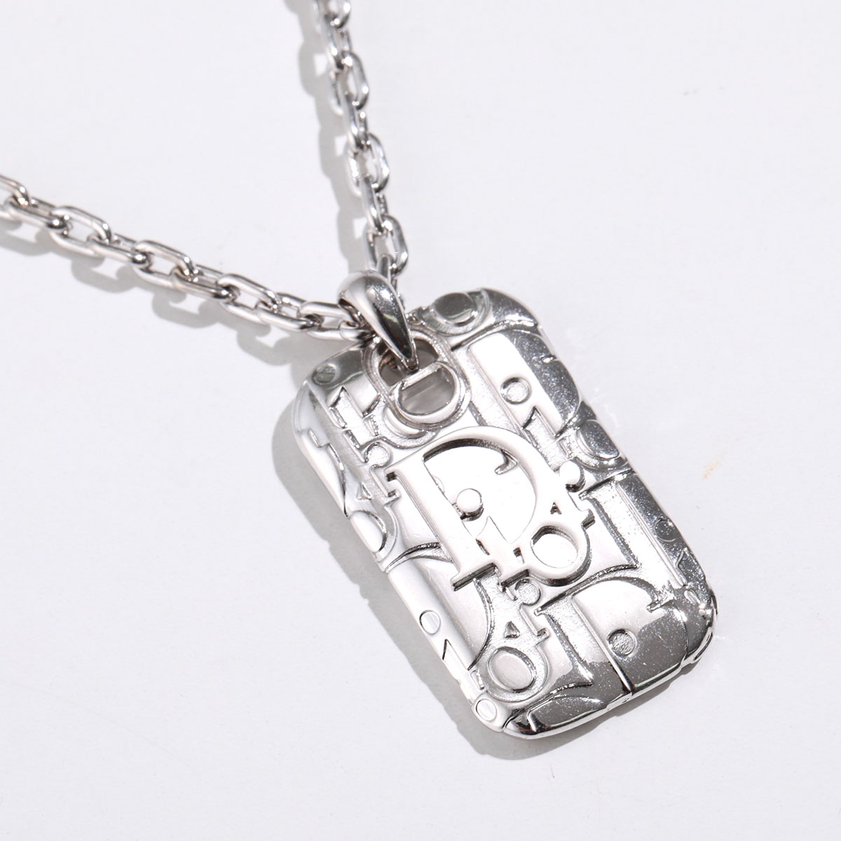 Christian Dior（クリスチャン・ディオール） Dior ディオール