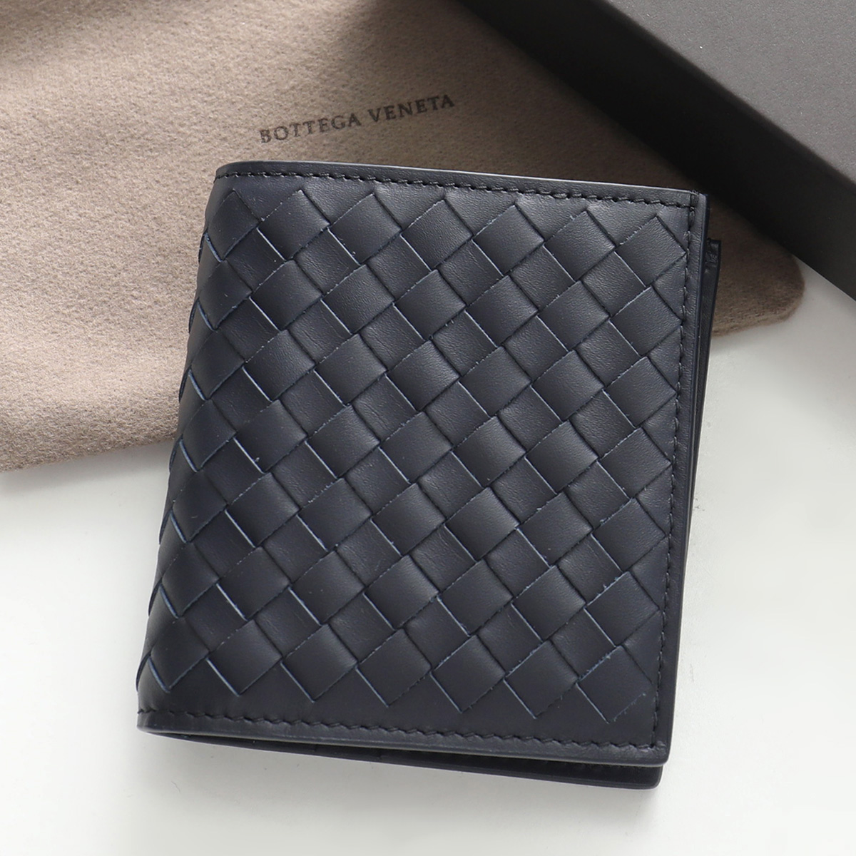 BOTTEGA VENETA（ボッテガ・ヴェネタ） 二つ折り財布 222338 V47W1