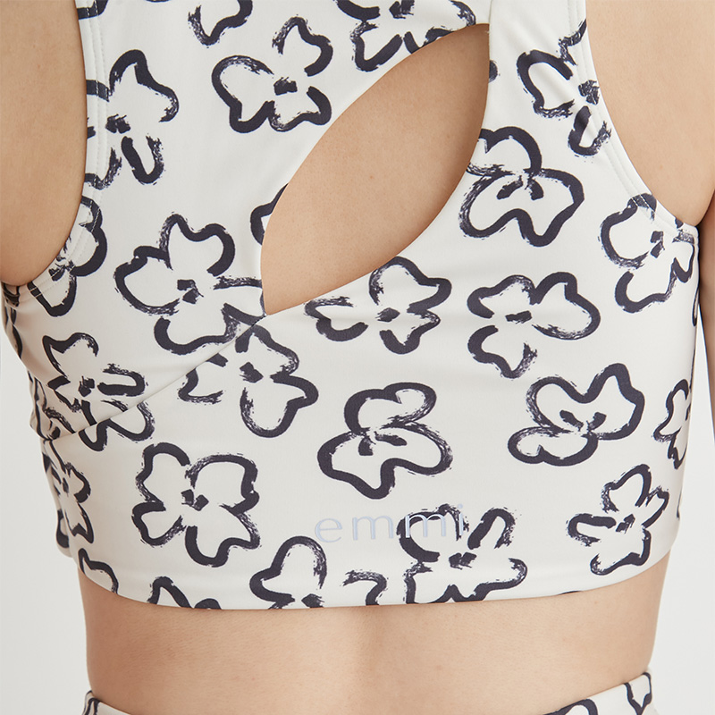 emmi yoga（エミヨガ） エミ ヨガ セール ヨガウェア トップス eco