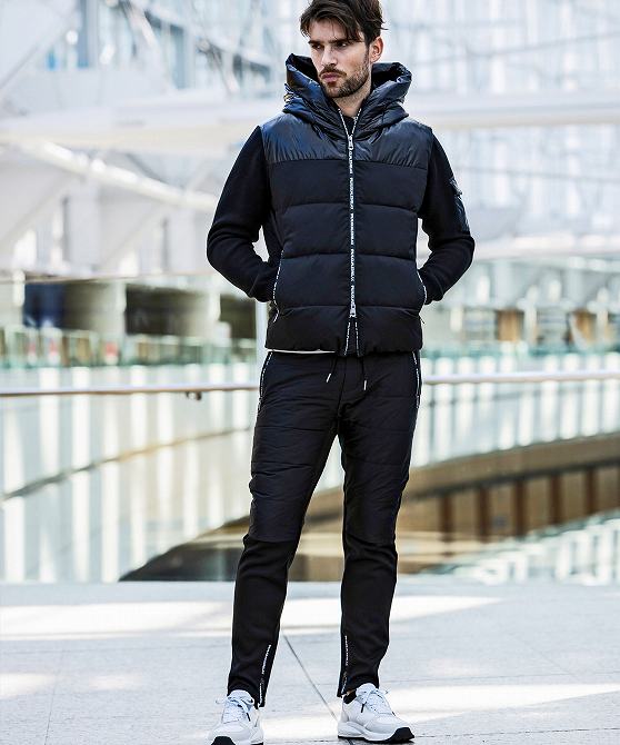 公式1PIU1UGUALE3 新品1PIU1UGUALE3 GOLF24AW定10.7万ストレッチ中綿