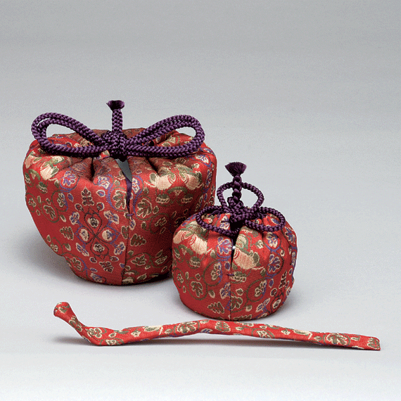 茶道具 茶箱 名物裂「正倉院鴛鴦紋 ( おしどりもん ) 」 三ツ組仕服