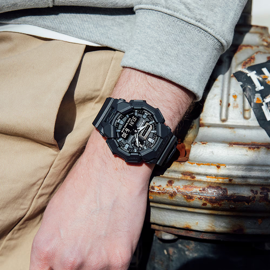 G-SHOCK 10年バッテリー ビッグケース オールブラック GA-010-1A1JF