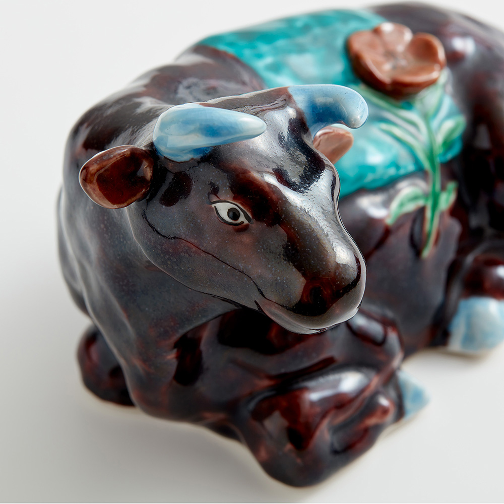 干支置物 釉彩 丑(うし) 二代 浅蔵五十吉作|九谷焼 窯元 吉右衛門窯